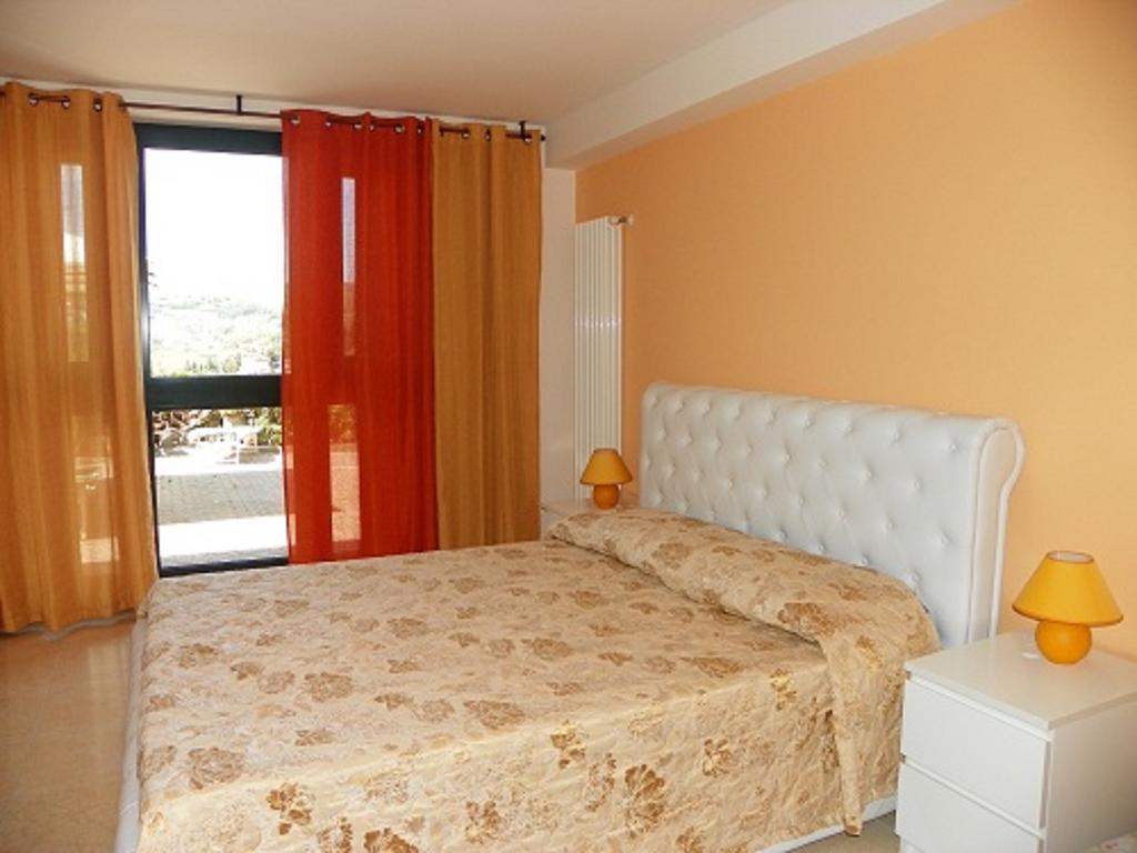 Villa Emma - L'Arte Dell'Accoglienza San Marino Szoba fotó